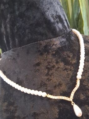 Avon White Pearl and Gold Rhinestone Drop Necklace